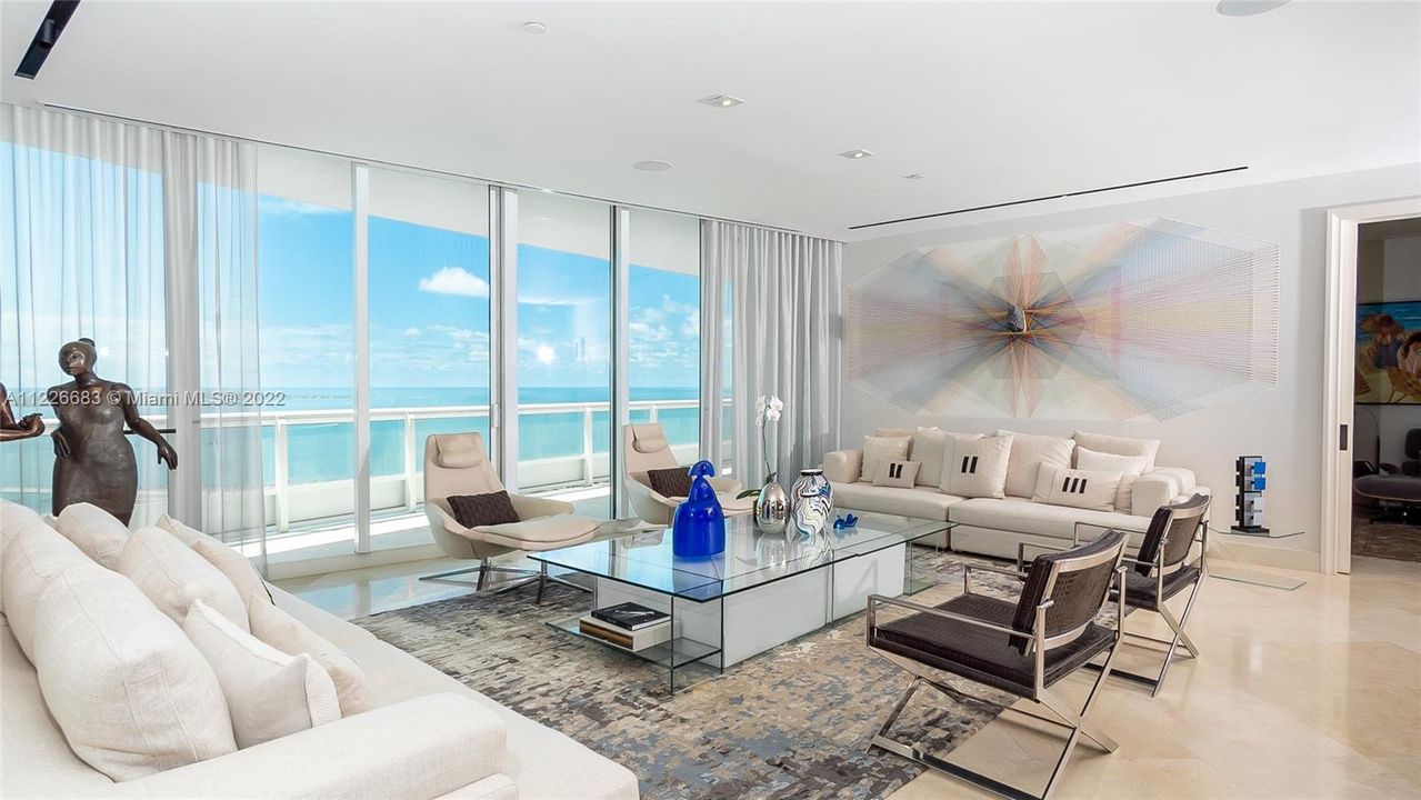 Recently Sold: $7,600,000 (5 beds, 6 baths, 6300 Square Feet)