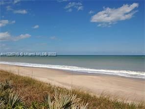 27 miles of unspoiled beaches. Vero Beach's barrier island is home to much wildlife, at least 4 species of turtles and plenty of birdlife. Enjoy year round weekends/vacations or just as your winter home!