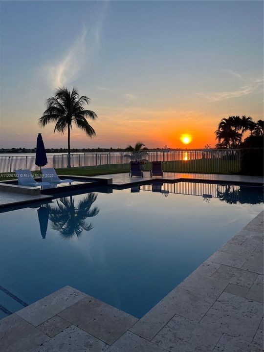 Recently Sold: $1,299,000 (5 beds, 3 baths, 3501 Square Feet)