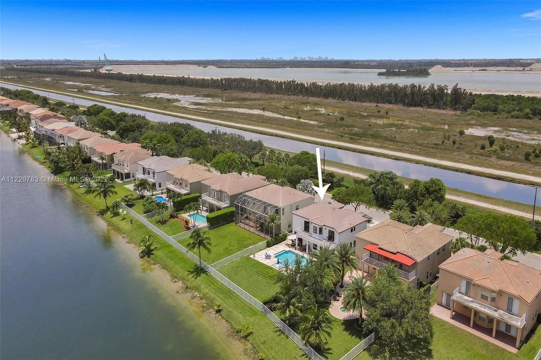 Recently Sold: $1,299,000 (5 beds, 3 baths, 3501 Square Feet)