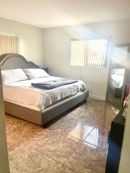 Недавно продано: $385,000 (3 спален, 2 ванн, 1707 Квадратных фут)