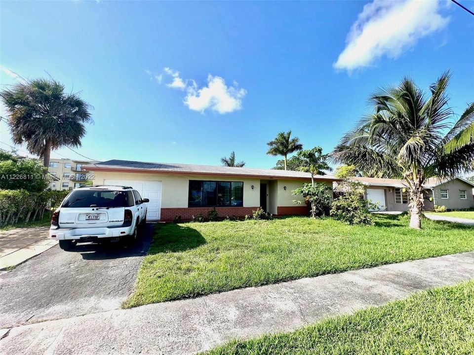 Недавно продано: $385,000 (3 спален, 2 ванн, 1707 Квадратных фут)