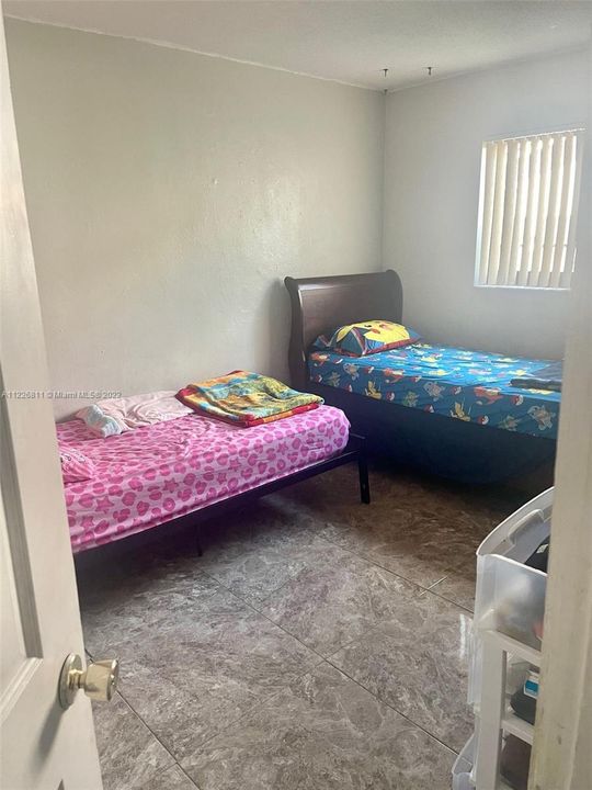 Недавно продано: $385,000 (3 спален, 2 ванн, 1707 Квадратных фут)