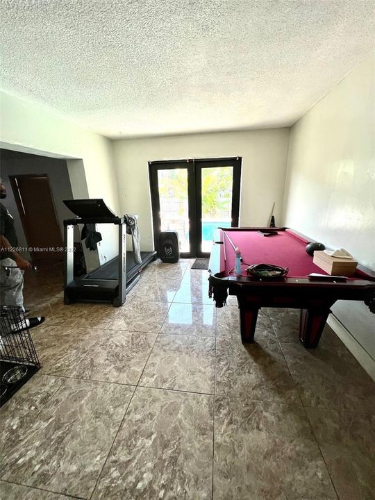 Недавно продано: $385,000 (3 спален, 2 ванн, 1707 Квадратных фут)