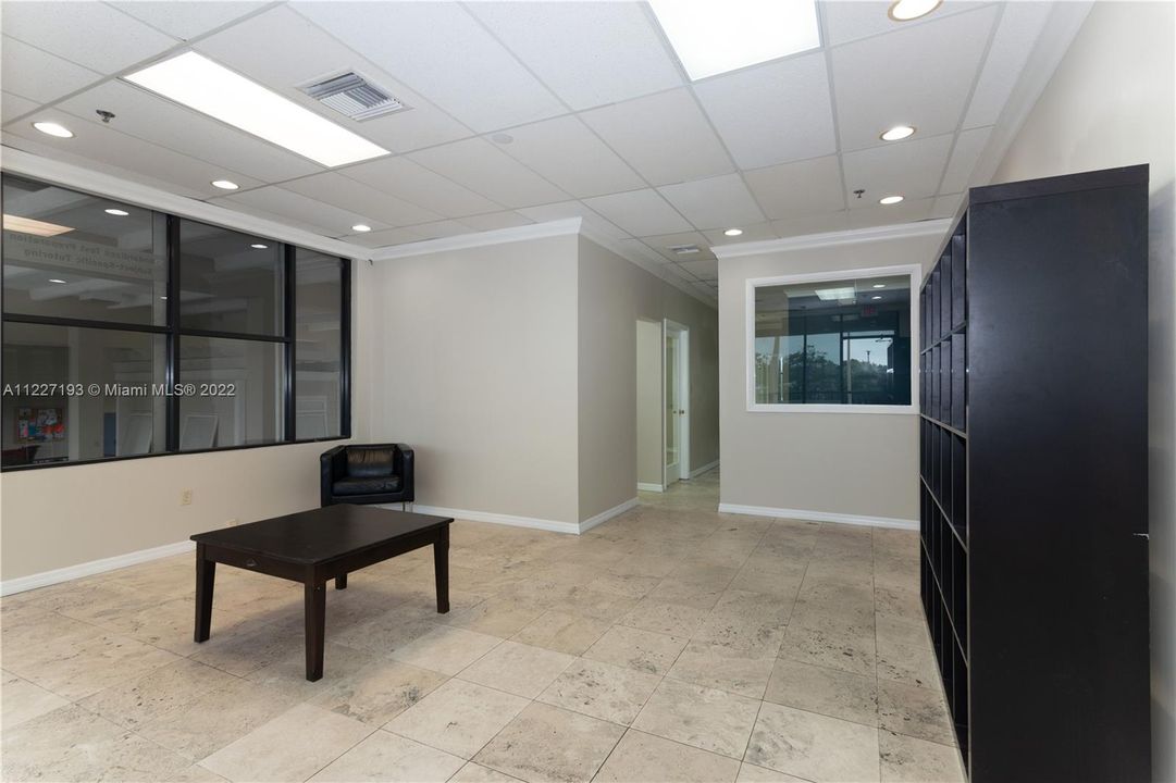 最近租的: $5,500 (0 贝兹, 0 浴室, 0 平方英尺)