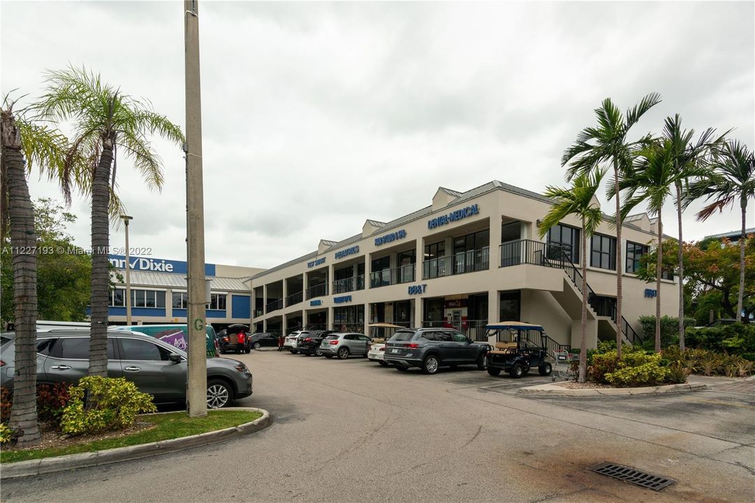 最近租的: $5,500 (0 贝兹, 0 浴室, 0 平方英尺)