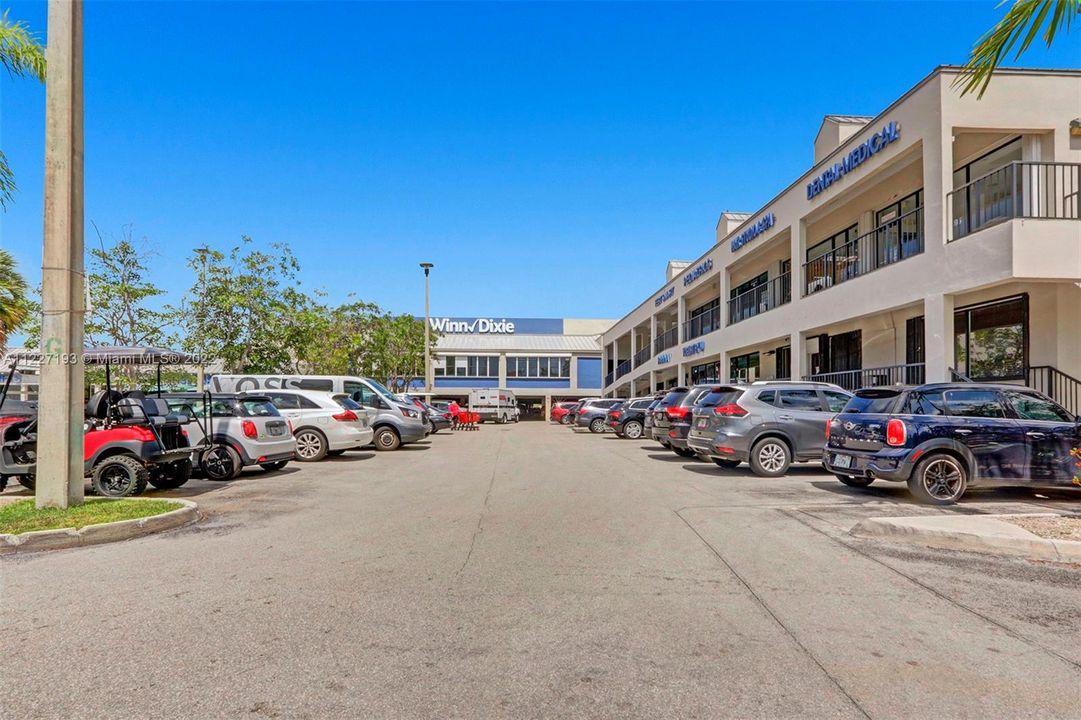 最近租的: $5,500 (0 贝兹, 0 浴室, 0 平方英尺)