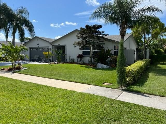 Recently Sold: $549,900 (3 beds, 2 baths, 1806 Square Feet)