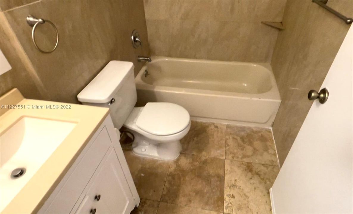 Недавно арендовано: $2,000 (2 спален, 1 ванн, 749 Квадратных фут)