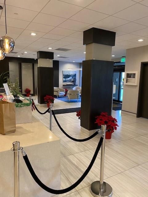 Недавно арендовано: $3,100 (1 спален, 1 ванн, 910 Квадратных фут)