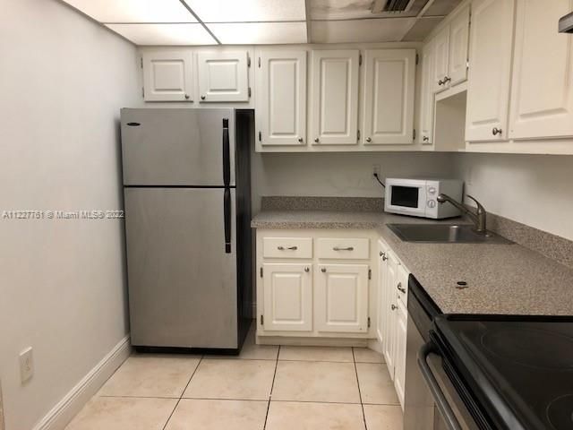 Recently Sold: $179,900 (1 beds, 1 baths, 673 Square Feet)