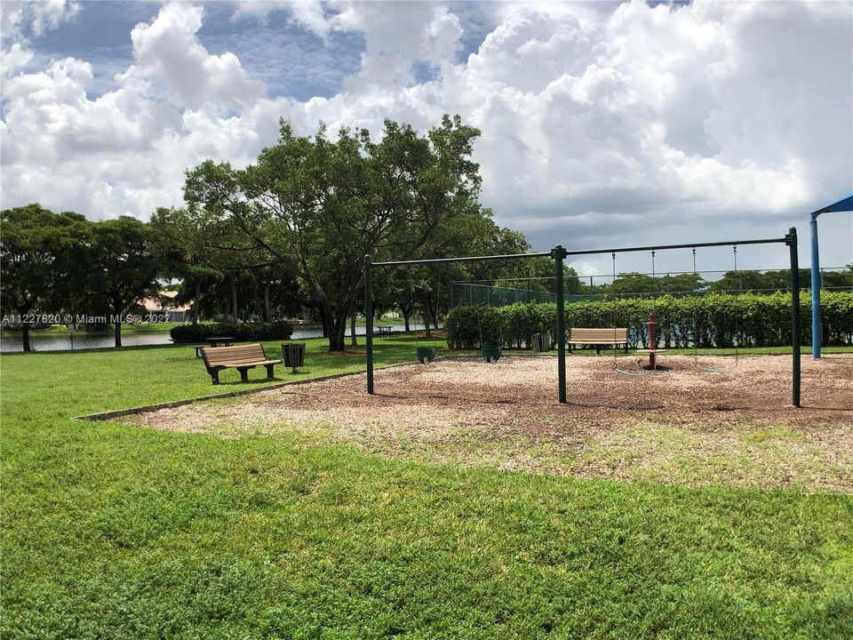 Recently Sold: $649,900 (4 beds, 2 baths, 2460 Square Feet)