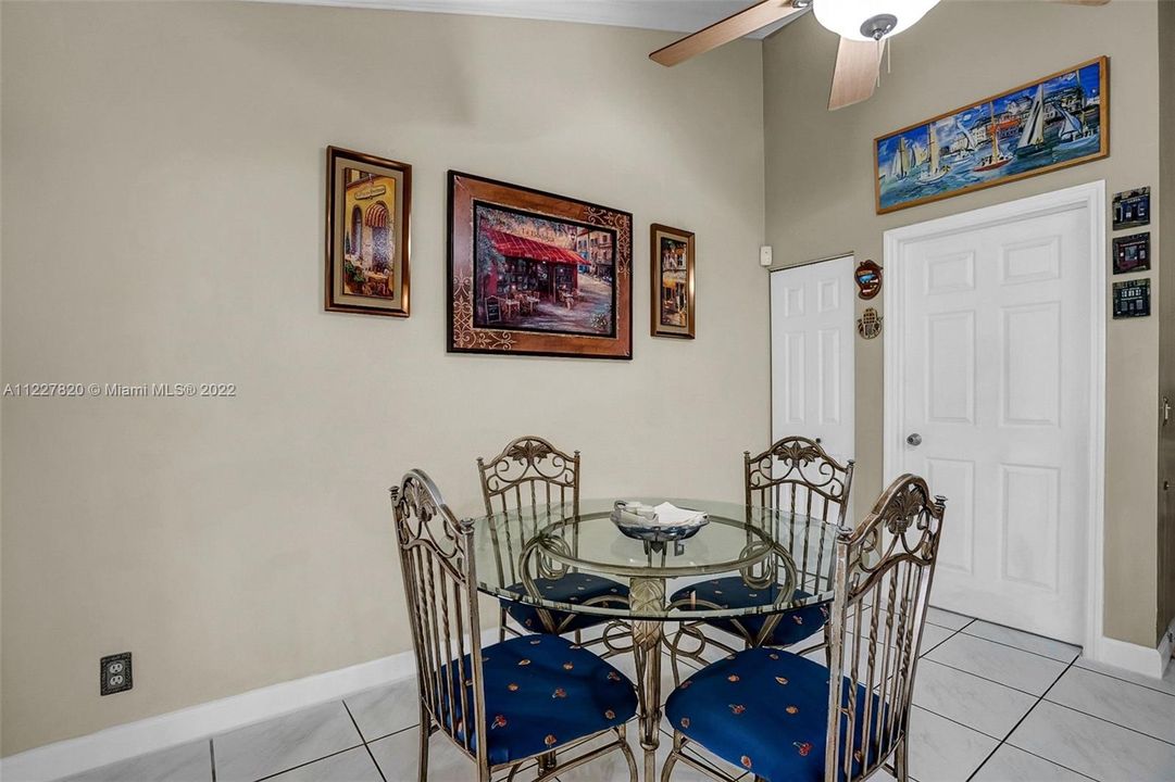 Recently Sold: $649,900 (4 beds, 2 baths, 2460 Square Feet)