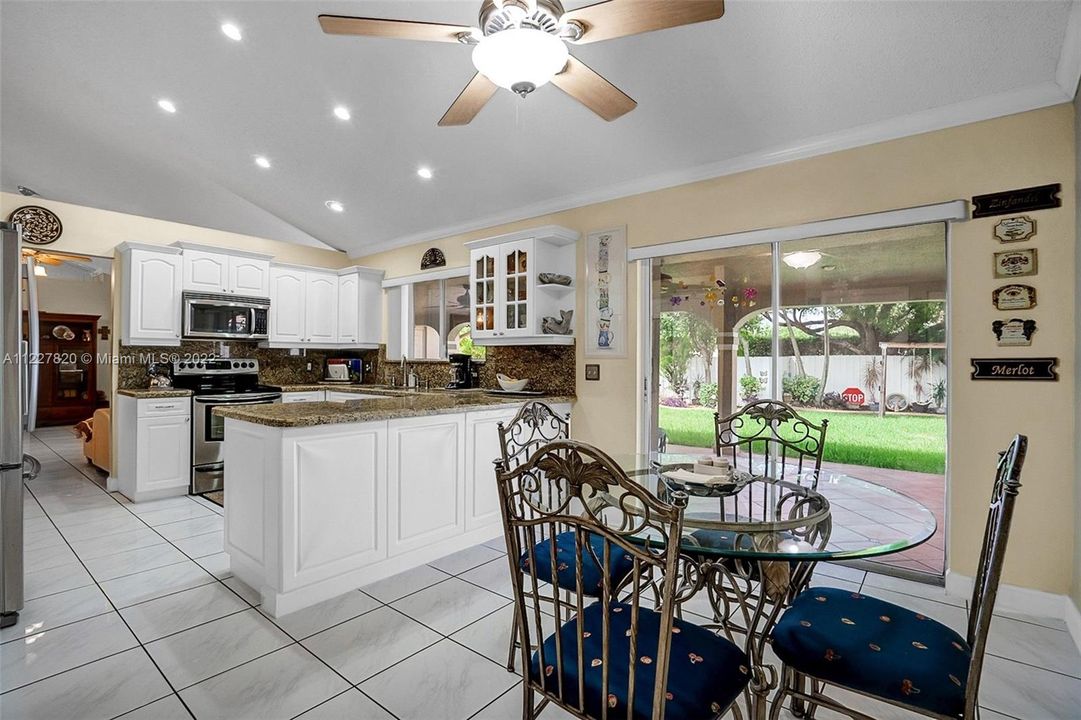 Recently Sold: $649,900 (4 beds, 2 baths, 2460 Square Feet)