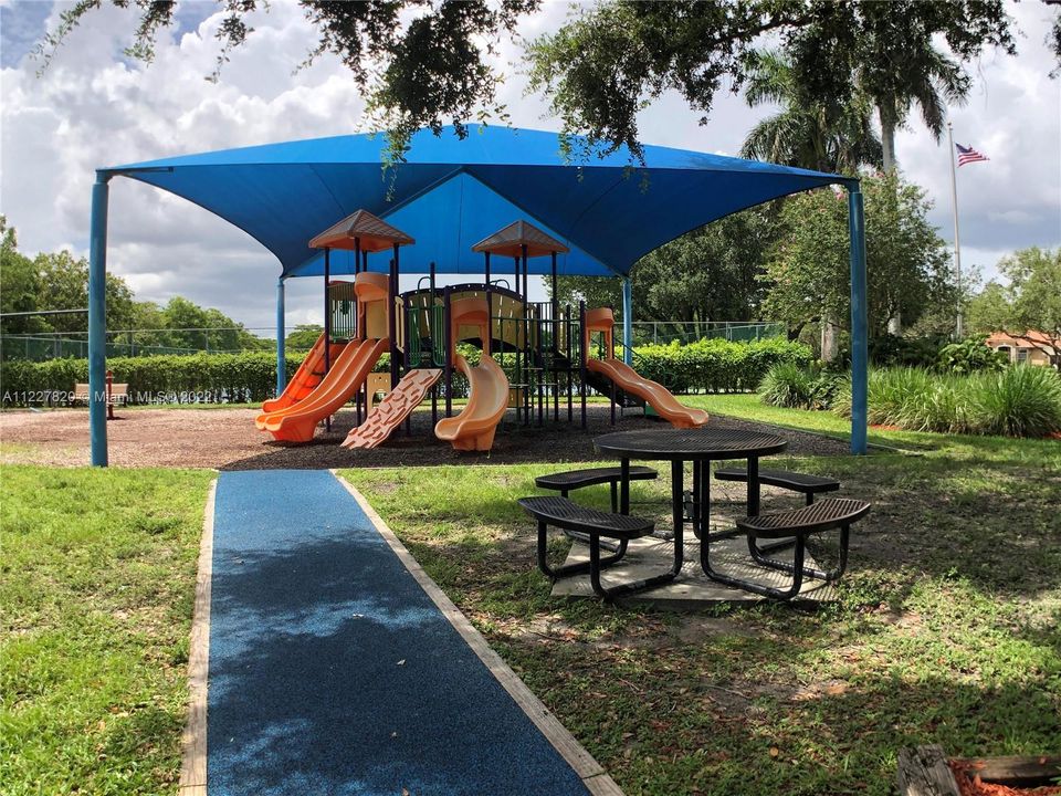 Recently Sold: $649,900 (4 beds, 2 baths, 2460 Square Feet)