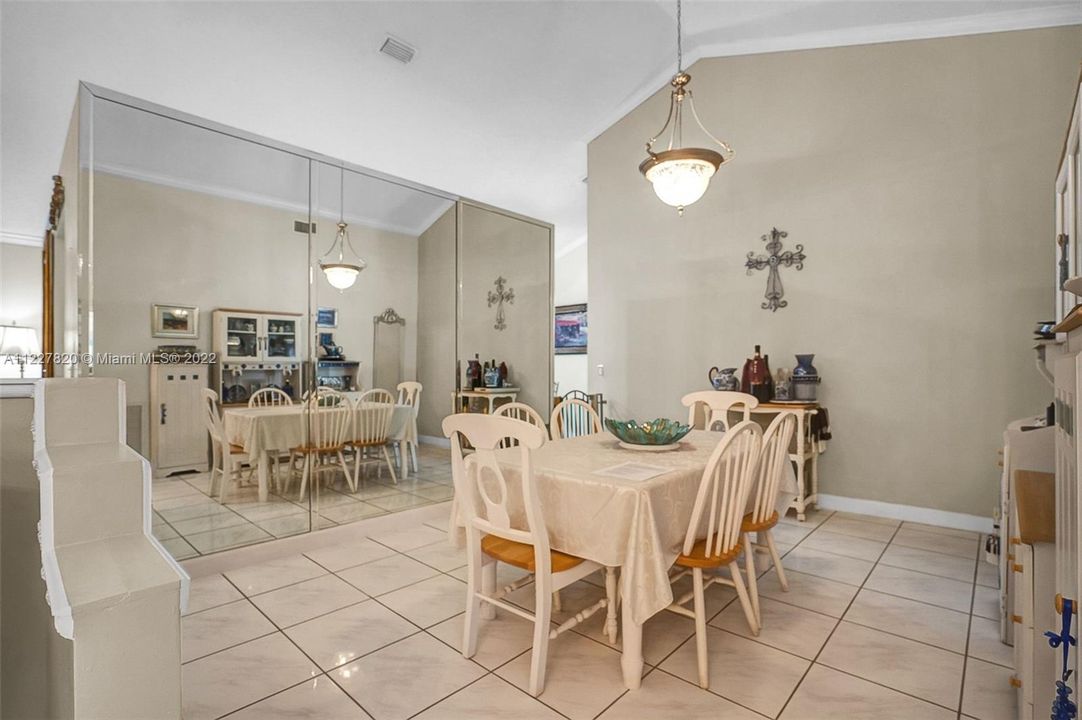 Recently Sold: $649,900 (4 beds, 2 baths, 2460 Square Feet)