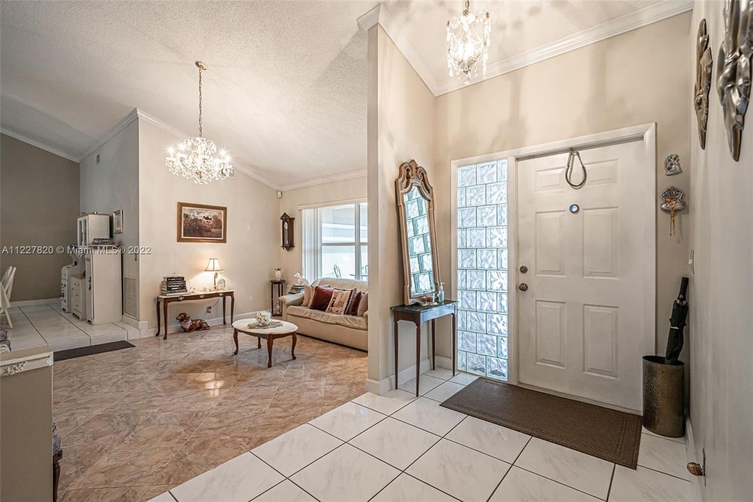 Recently Sold: $649,900 (4 beds, 2 baths, 2460 Square Feet)