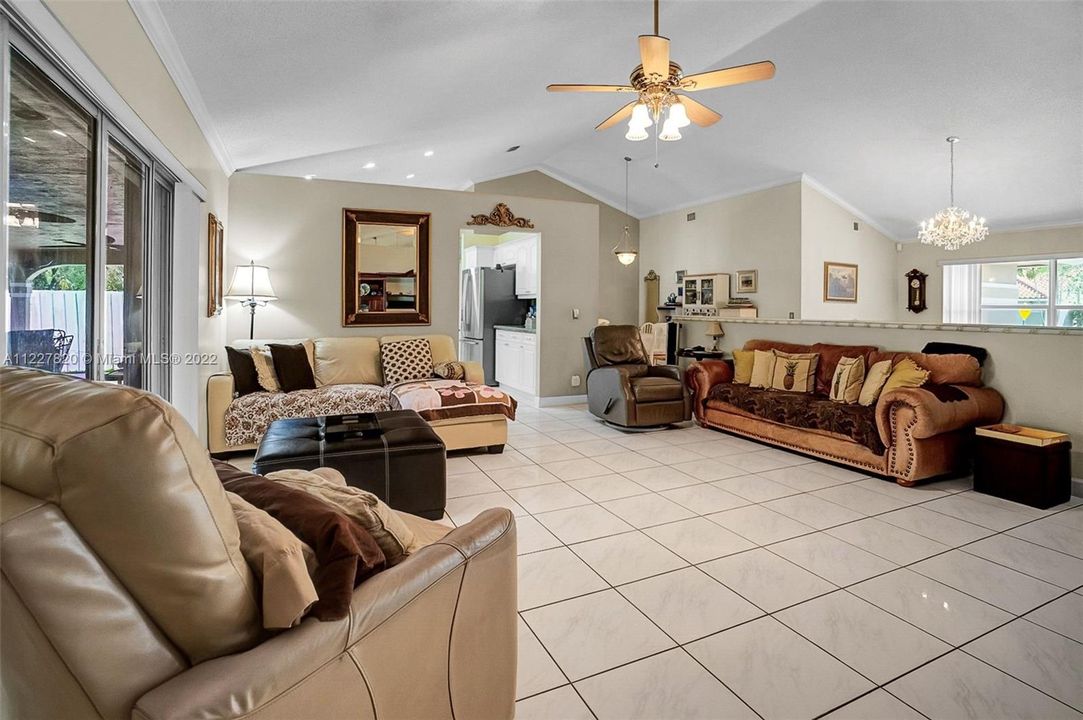 Recently Sold: $649,900 (4 beds, 2 baths, 2460 Square Feet)