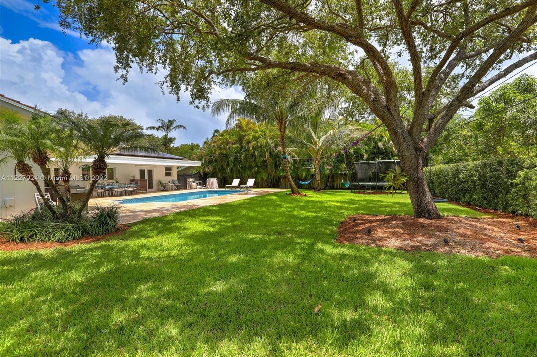 Recently Sold: $1,600,000 (4 beds, 3 baths, 2794 Square Feet)