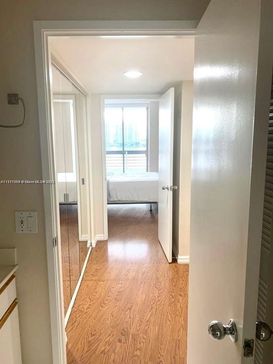 Recently Rented: $3,750 (2 beds, 2 baths, 1181 Square Feet)