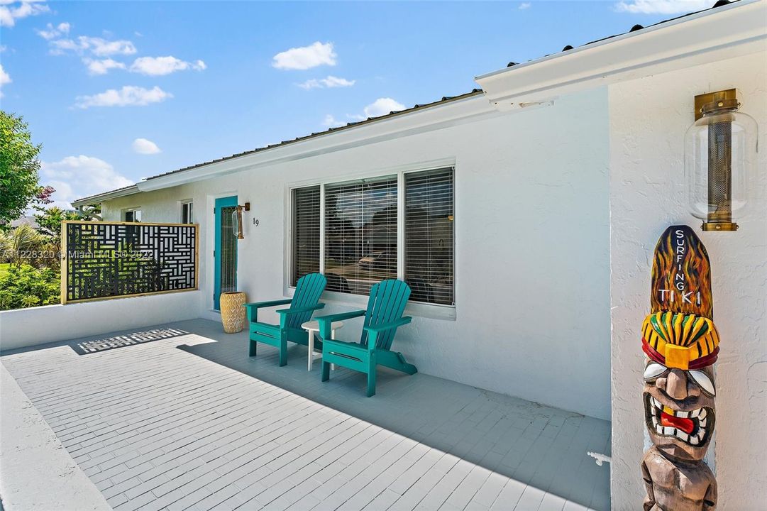 Large Porch for Relaxing