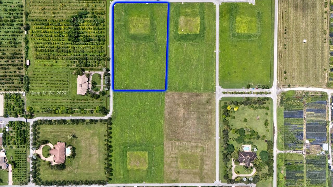 For Sale: $695,000 (5.00 acres)