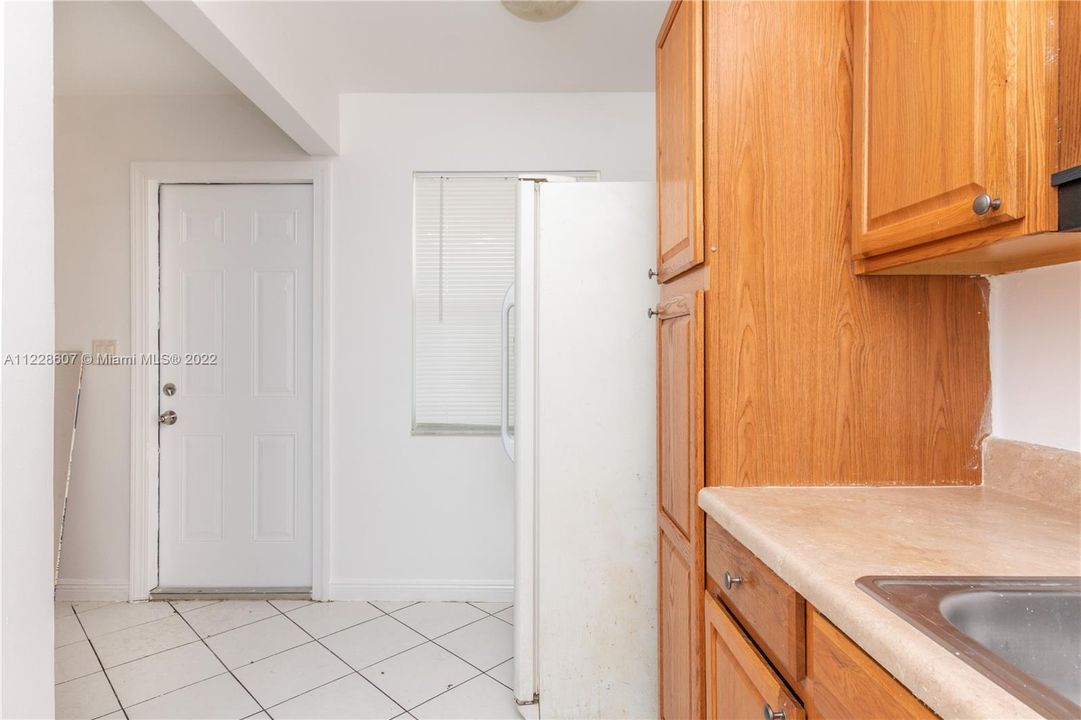 Recently Rented: $1,500 (1 beds, 1 baths, 600 Square Feet)