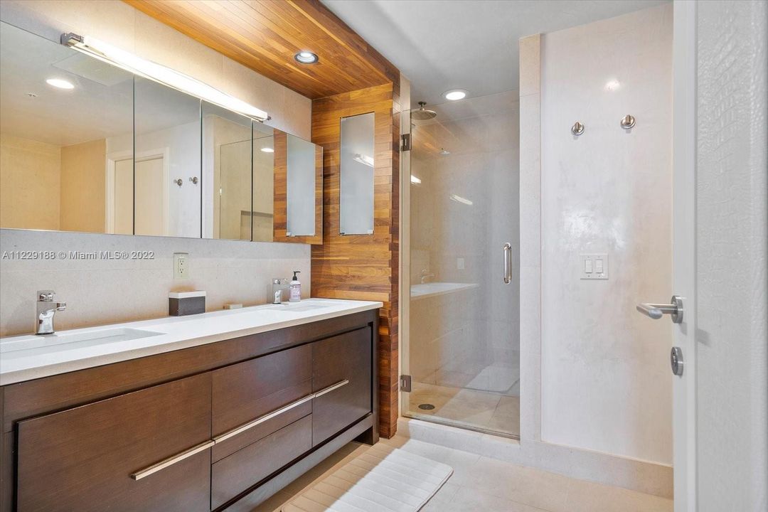 Недавно арендовано: $18,000 (3 спален, 3 ванн, 2050 Квадратных фут)