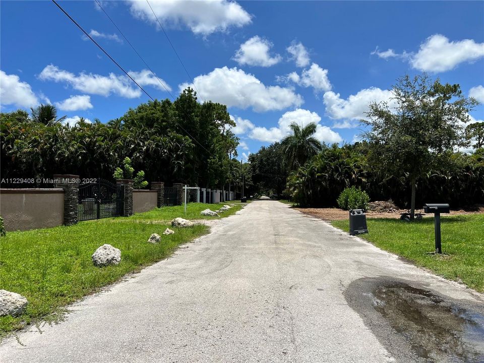 Recently Sold: $839,000 (2.50 acres)