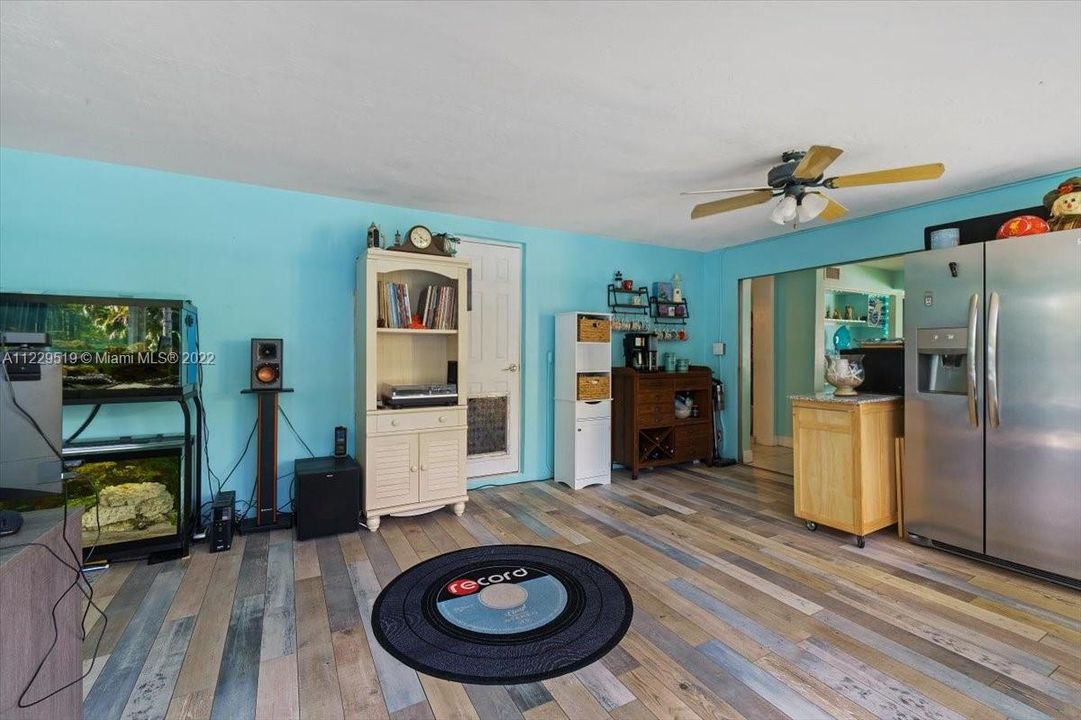 Vendido Recientemente: $729,900 (3 camas, 2 baños, 0 Pies cuadrados)