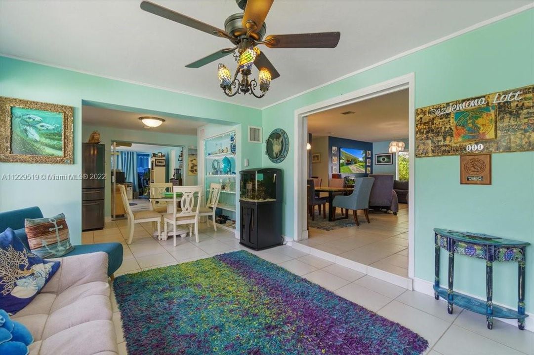 Vendido Recientemente: $729,900 (3 camas, 2 baños, 0 Pies cuadrados)