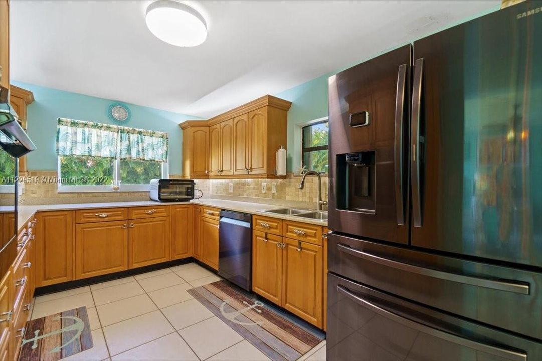 Vendido Recientemente: $729,900 (3 camas, 2 baños, 0 Pies cuadrados)