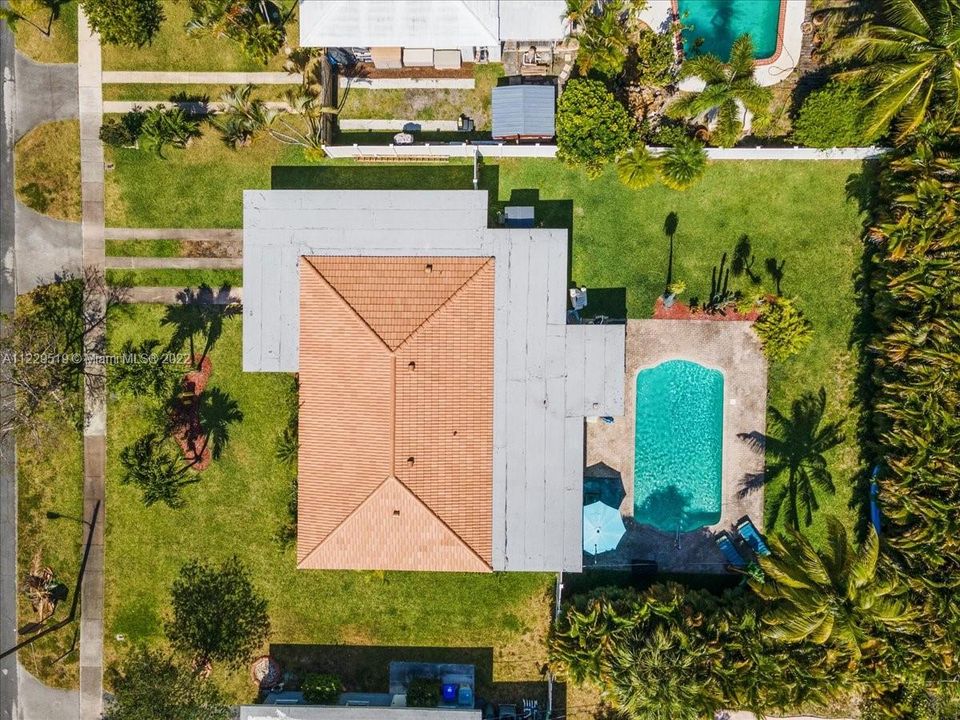 Vendido Recientemente: $729,900 (3 camas, 2 baños, 0 Pies cuadrados)