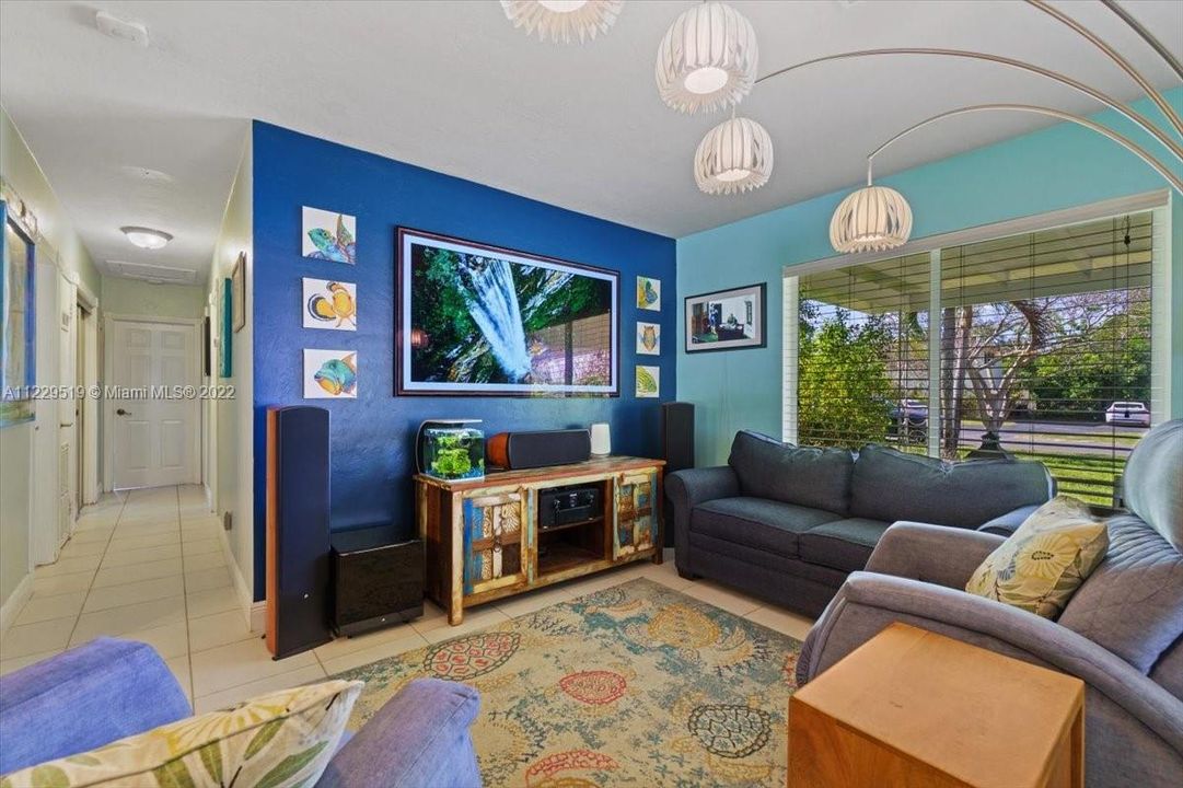 Vendido Recientemente: $729,900 (3 camas, 2 baños, 0 Pies cuadrados)