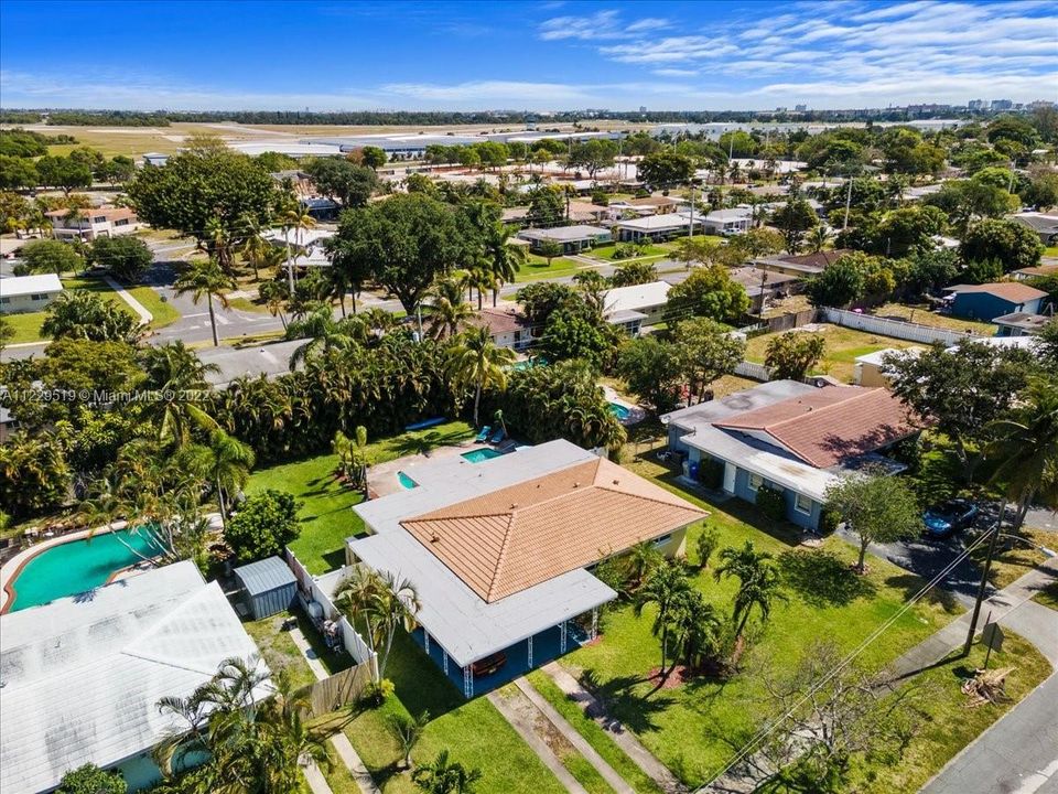 Vendido Recientemente: $729,900 (3 camas, 2 baños, 0 Pies cuadrados)