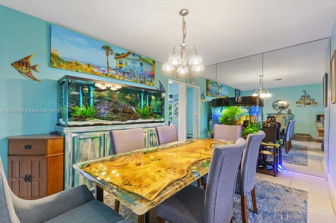 Vendido Recientemente: $729,900 (3 camas, 2 baños, 0 Pies cuadrados)