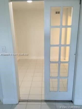 Недавно продано: $185,000 (2 спален, 2 ванн, 780 Квадратных фут)