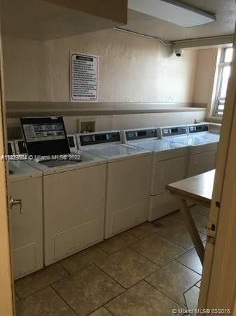 Недавно продано: $185,000 (2 спален, 2 ванн, 780 Квадратных фут)