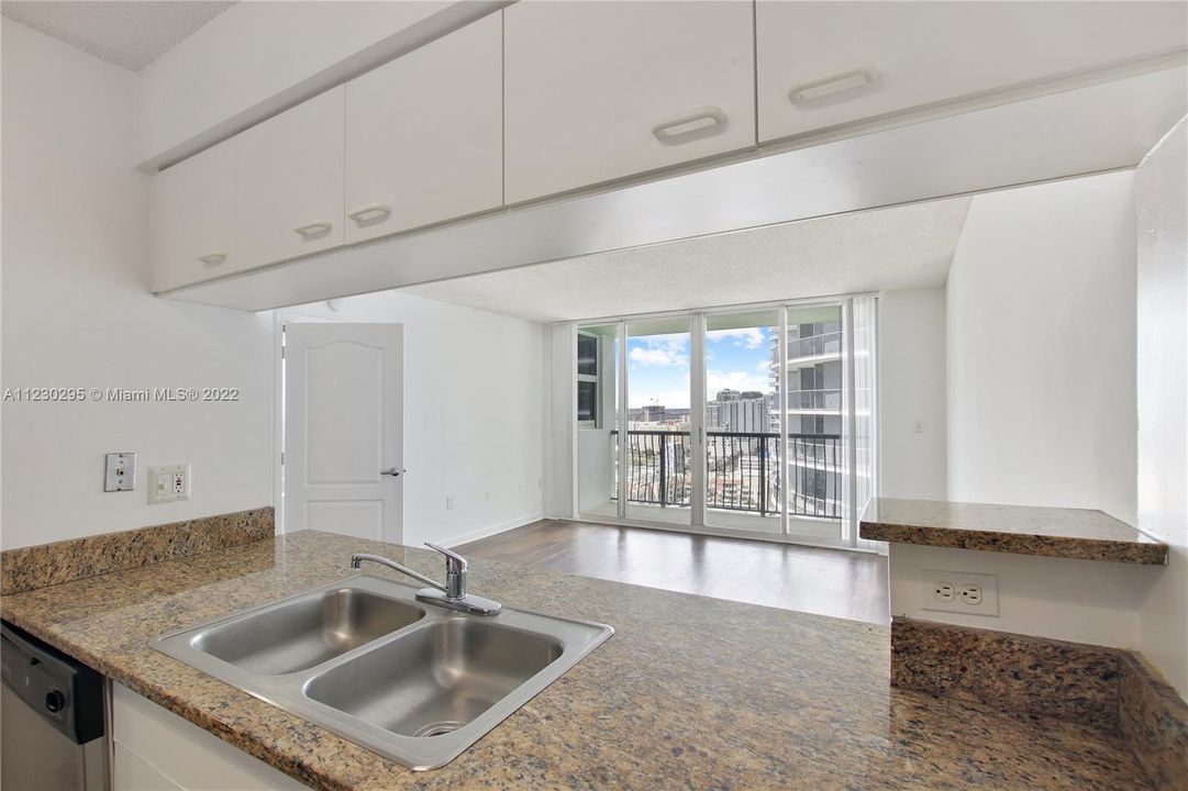 Recently Rented: $2,784 (1 beds, 1 baths, 797 Square Feet)