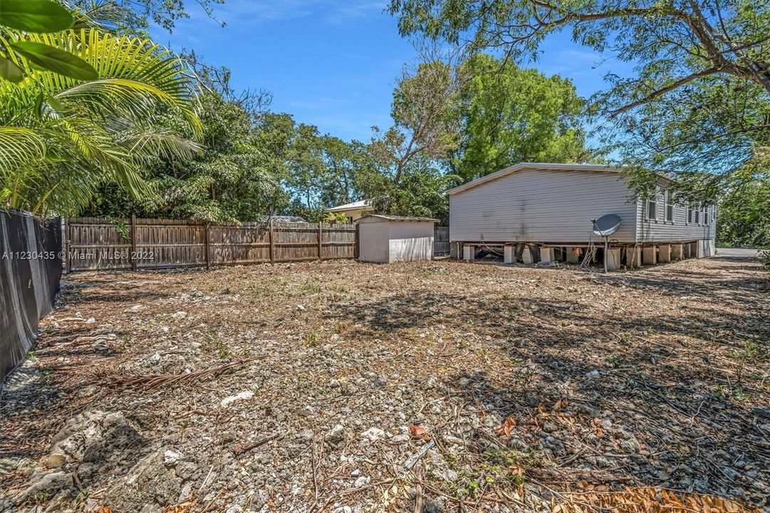 Recently Sold: $399,999 (3 beds, 2 baths, 1404 Square Feet)