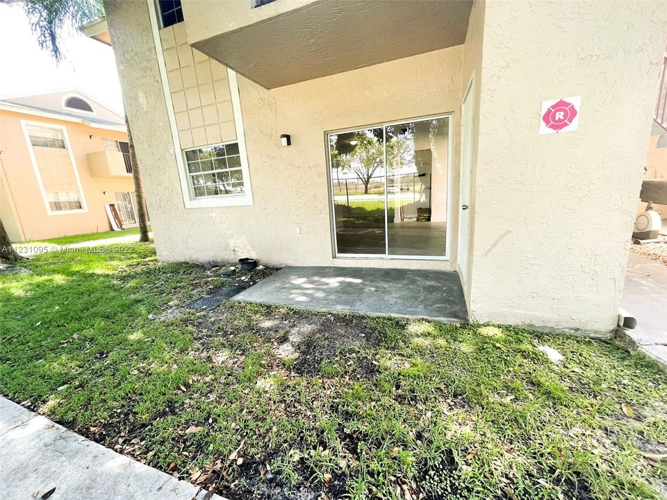 Recently Rented: $2,500 (2 beds, 2 baths, 854 Square Feet)