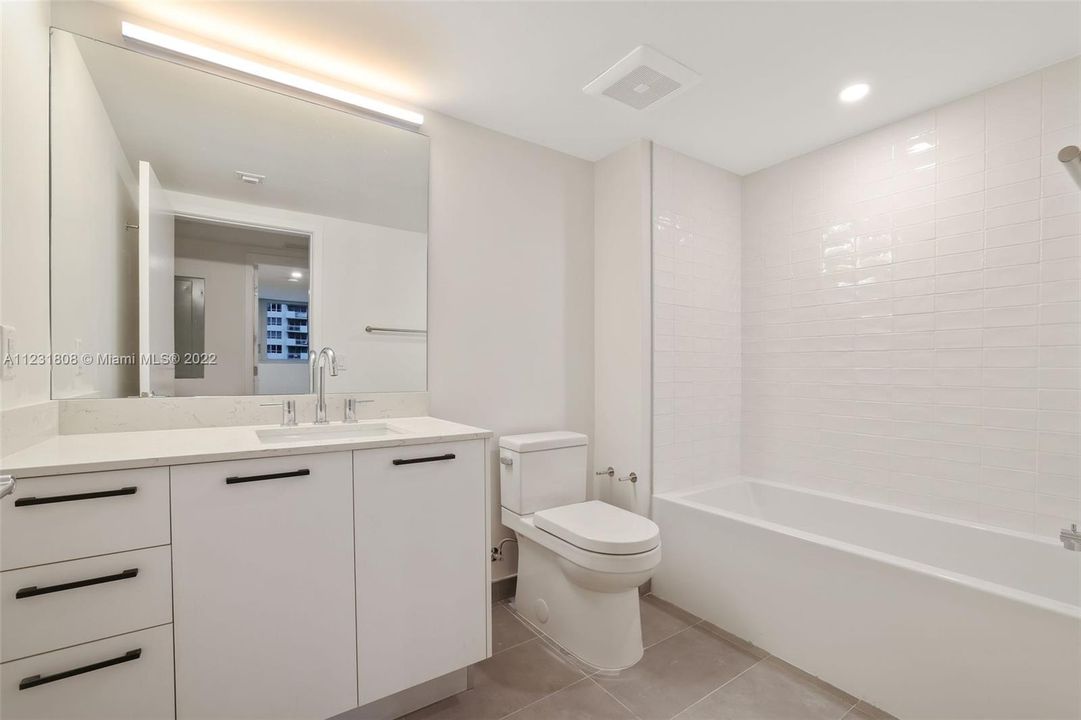 Недавно арендовано: $2,986 (1 спален, 1 ванн, 833 Квадратных фут)