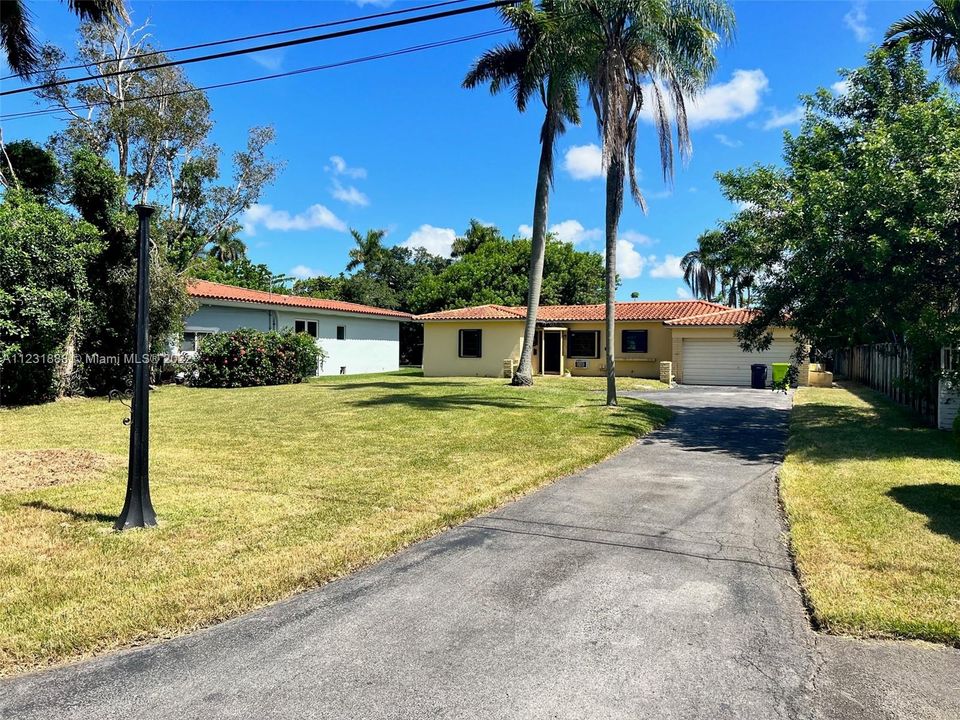 Recently Sold: $725,000 (3 beds, 2 baths, 0 Square Feet)