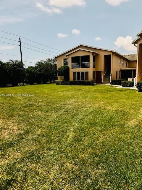 Recently Rented: $1,695 (1 beds, 1 baths, 711 Square Feet)