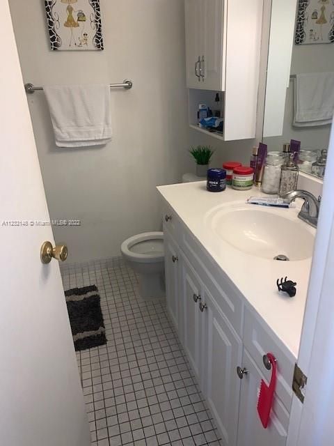 Recently Rented: $1,695 (1 beds, 1 baths, 711 Square Feet)