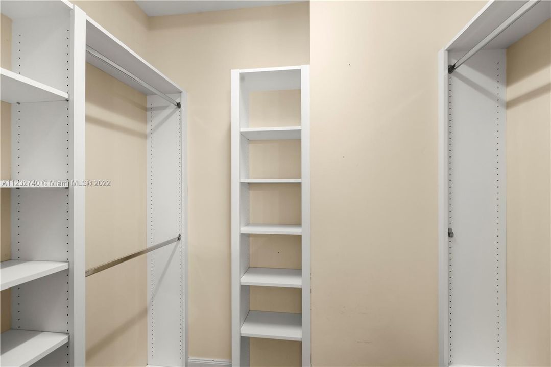 Walk In Closet Built-ins