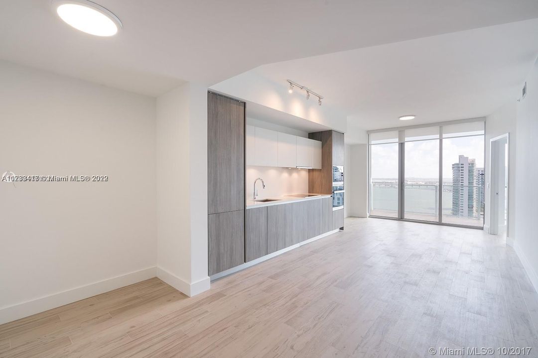 Recently Sold: $617,000 (1 beds, 2 baths, 790 Square Feet)