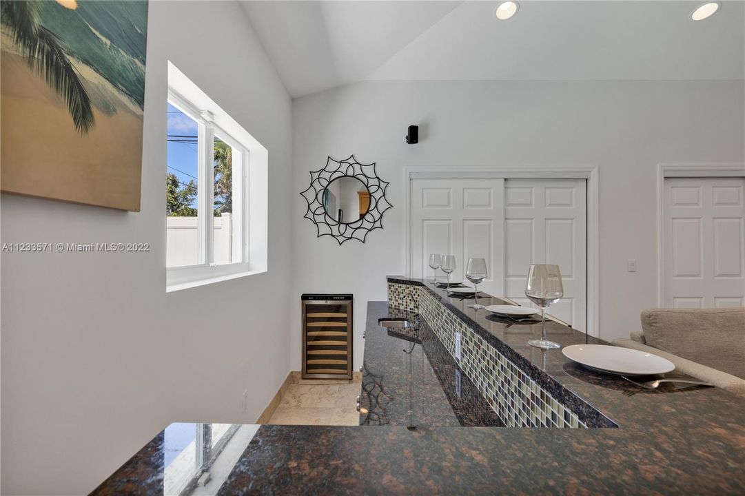 Recently Sold: $1,500,000 (4 beds, 3 baths, 2856 Square Feet)