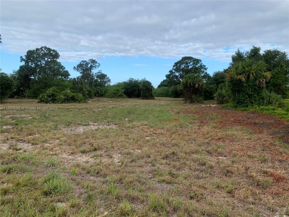 Vendido Recientemente: $70,000 (2.50 acres)