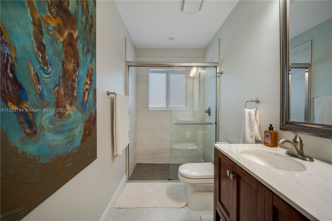 最近售出: $1,125,000 (2 贝兹, 2 浴室, 1493 平方英尺)